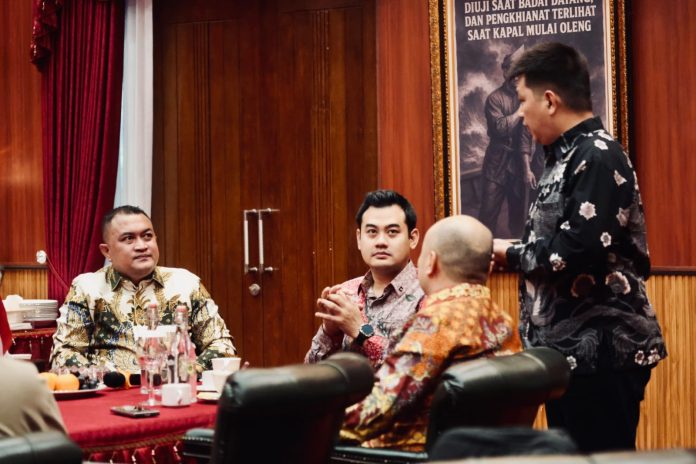 Coffee break bersama jajaran perangkat daerah terkait serta perwakilan investor internasional, yakni Weiming Group dan Danantara, yang berlangsung di Pendopo Bupati, Selasa (7/4/2026).