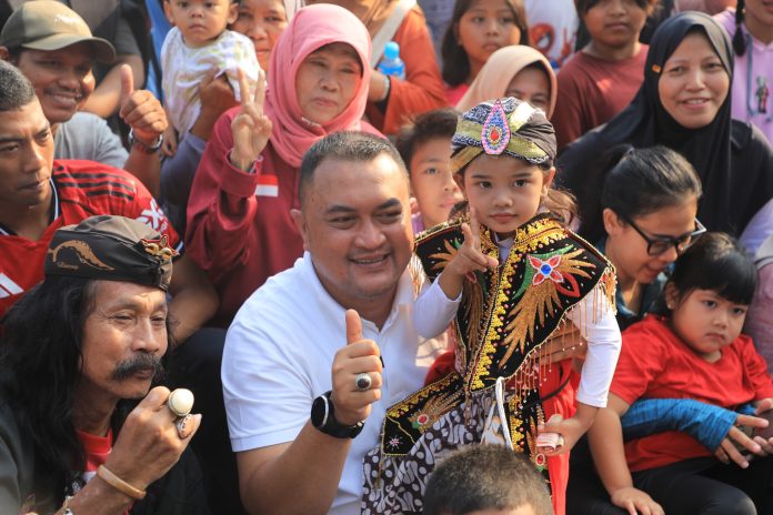 Bupati Bogor, Rudy Susmanto, melaksanakan kegiatan Car Free Day (CFD) bersama masyarakat di kawasan Tegar Beriman pada Minggu (3/5/2026).